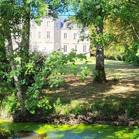 Au Chateau - Wifi & Parking Inclus - Fr-1-306-1329 בית נופש Saint-Étienne-de-Montluc