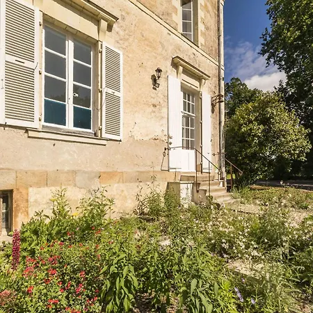 Au Chateau - Wifi & Parking Inclus - Fr-1-306-1329 בית נופש Saint-Étienne-de-Montluc