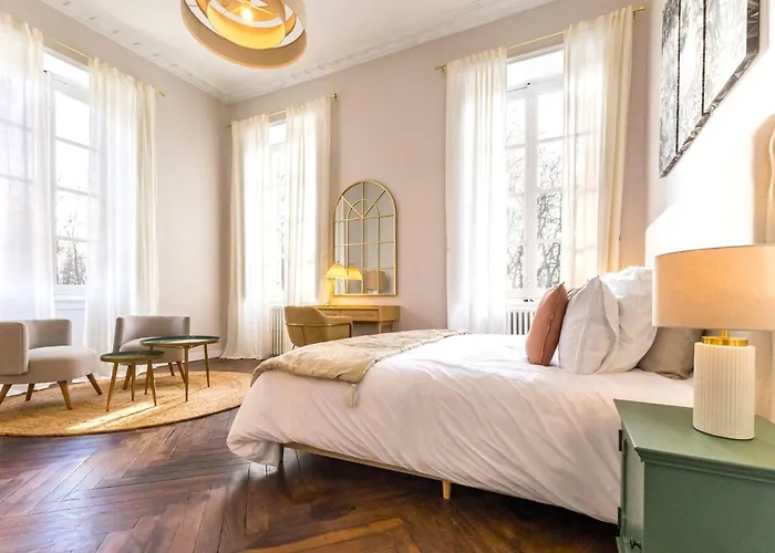 Au Chateau - Wifi & Parking Inclus - Fr-1-306-1329 Saint-Etienne-de-Montluc