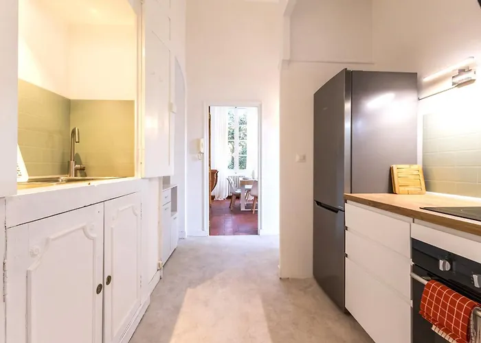 Au Chateau - Wifi & Parking Inclus - Fr-1-306-1329 Holiday home Saint-Etienne-de-Montluc