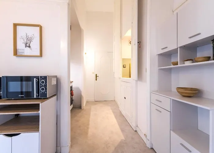 Holiday home Au Chateau - Wifi & Parking Inclus - Fr-1-306-1329 Saint-Etienne-de-Montluc